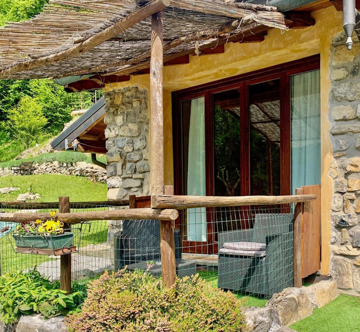 Agriturismo Il Talento Nella Quiete カスティリオーネ・ディンテルヴィ エクステリア 写真