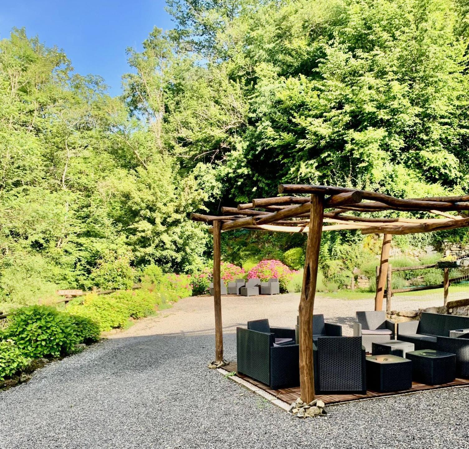 Agriturismo Il Talento Nella Quiete カスティリオーネ・ディンテルヴィ エクステリア 写真