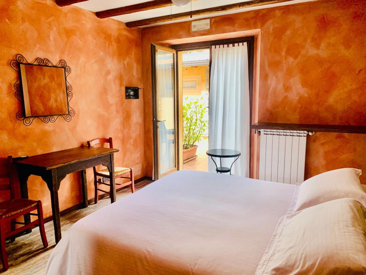 Agriturismo Il Talento Nella Quiete カスティリオーネ・ディンテルヴィ エクステリア 写真