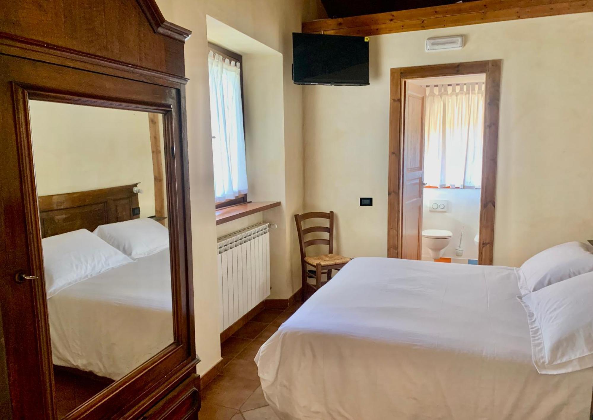 Agriturismo Il Talento Nella Quiete カスティリオーネ・ディンテルヴィ エクステリア 写真